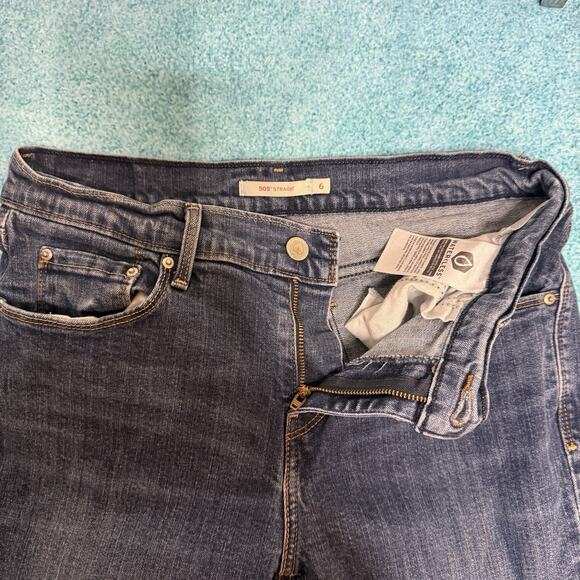 Levi's 505 Jeans Women's Size 28x30 Blue Denim Mid Rise Straight Leg - Picture 11 of 14